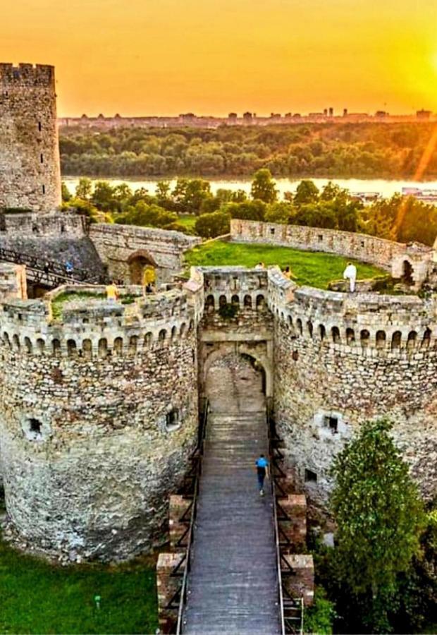Top Spot Apartment Beograd Eksteriør billede